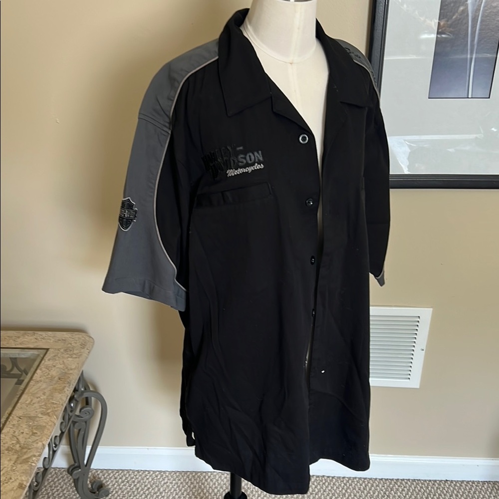 Harley-Davidson Black and Gray Short Sleeve Shirt
